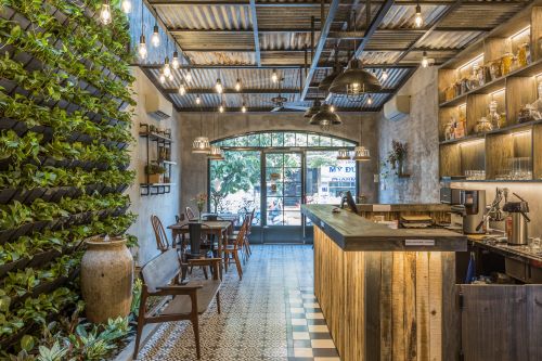 AURUM CAFÉ & RESTAURANT